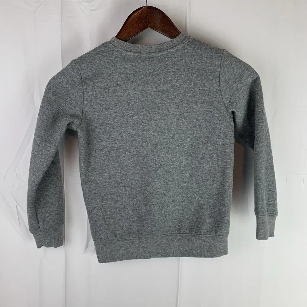 Nike youth gray